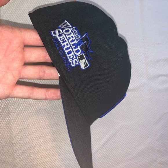 Boston Red Sox Exclusive Hat ๐ซ - Picture 3 of 5